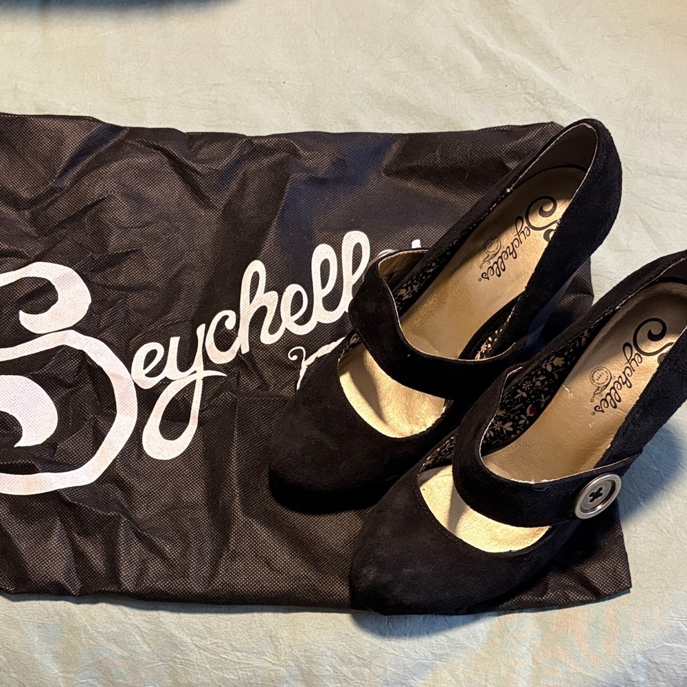 Seychelles Black Suede Heels